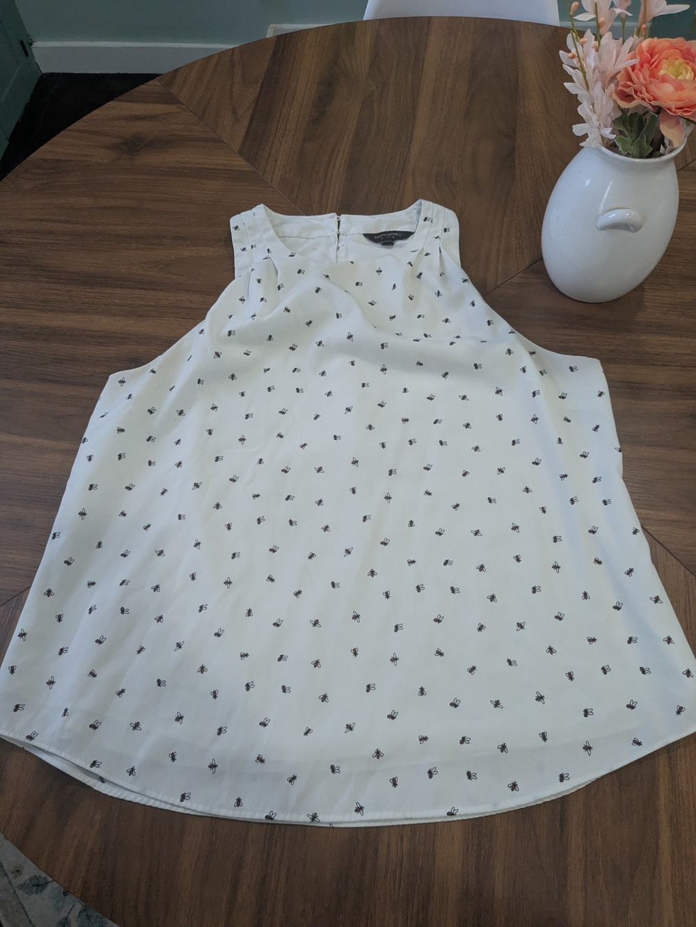 White Sleeveless Printed Women’s Blouse